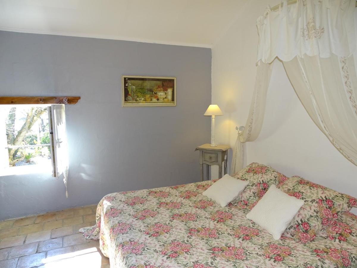 Bastide Des Princes B&B Caderousse Exterior photo