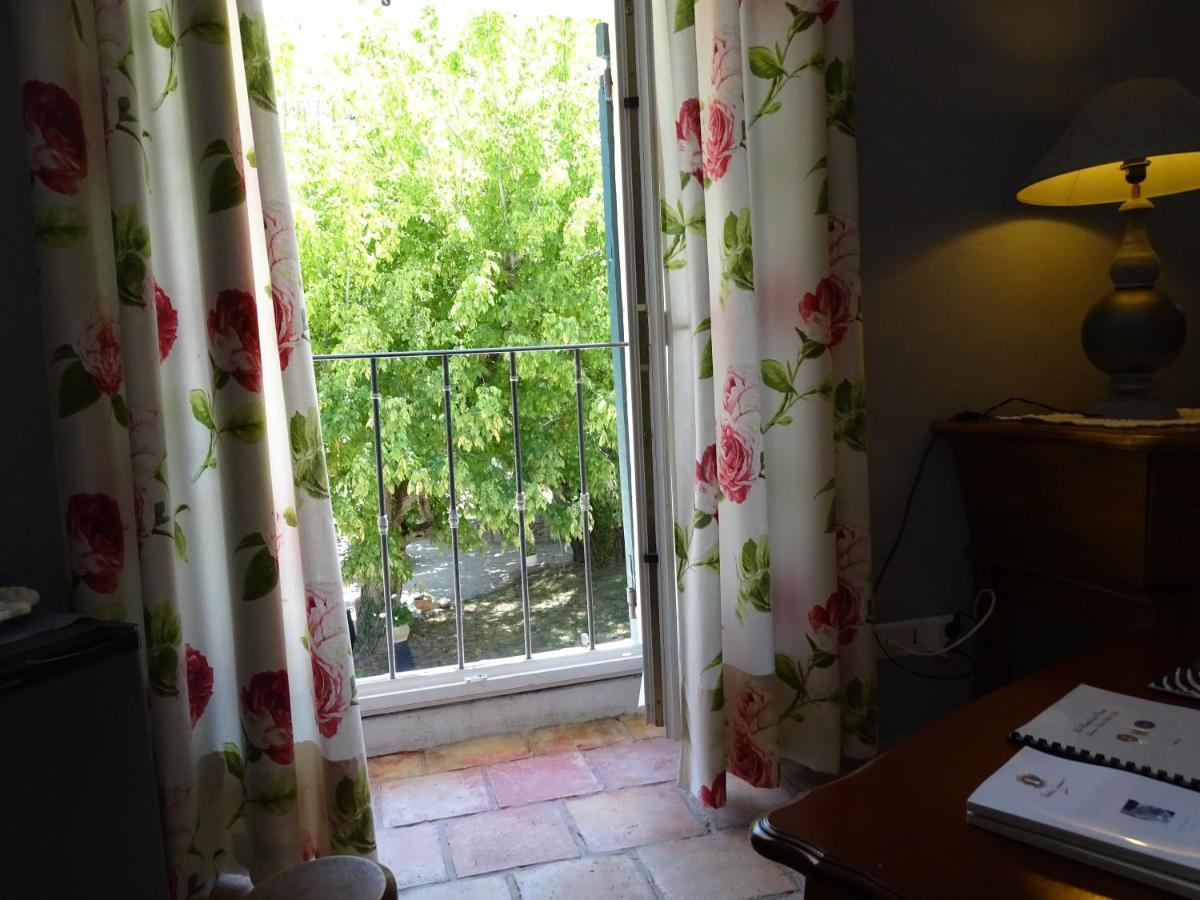 Bastide Des Princes B&B Caderousse Exterior photo